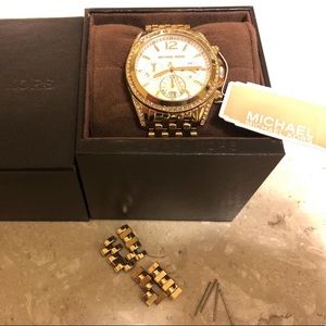 Gold Large Boyfriend Michael Kors watch